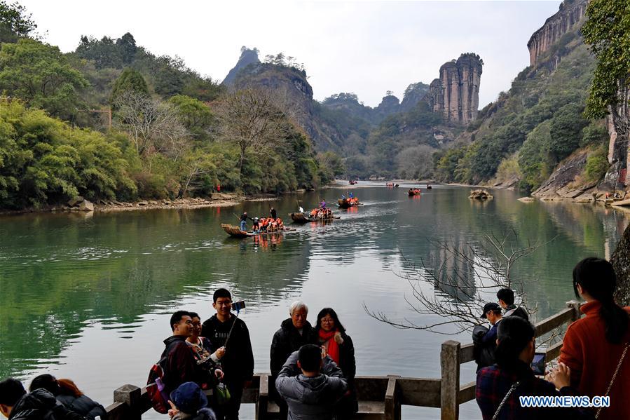 CHINA-FUJIAN-WUYI MOUNTAIN SCENIC AREA-BAMBOO RAFTS (CN)