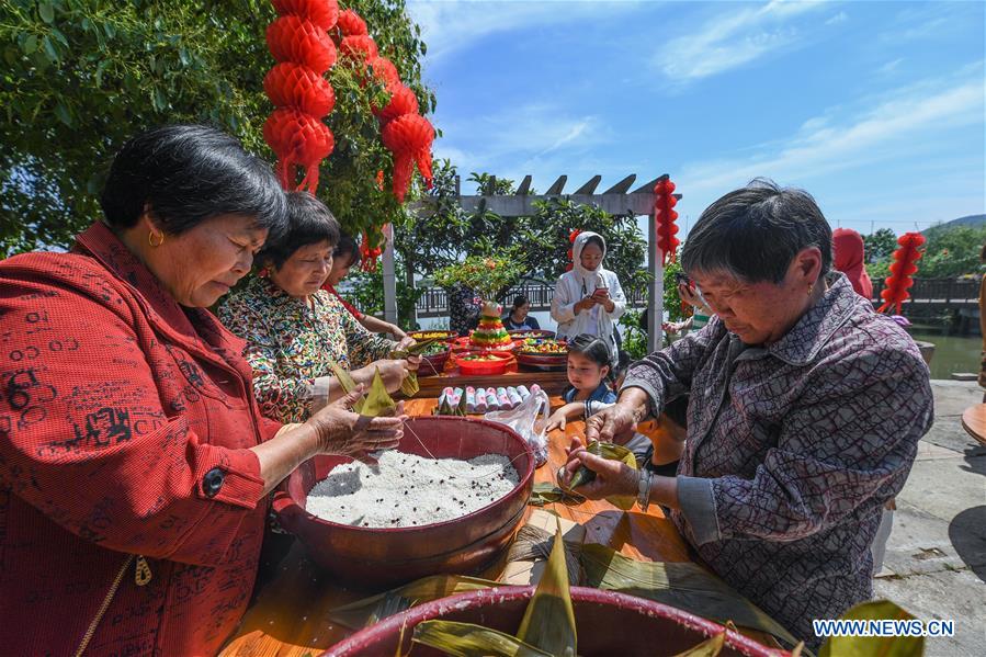 CHINA-HANGZHOU-BEGINNING OF SUMMER-CUSTOM (CN)