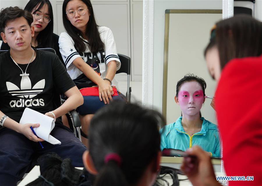 CHINA-SHAANXI-EDUCATION-PEKING OPERA (CN)