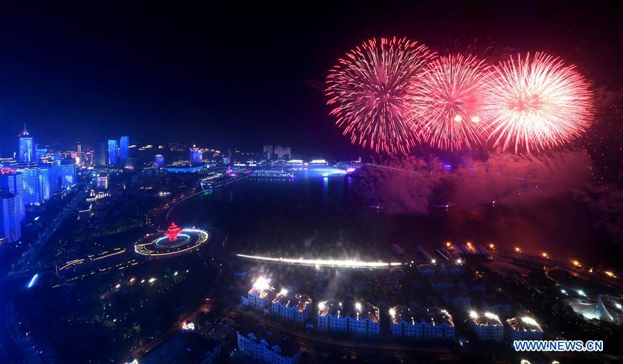 (SCO SUMMIT) CHINA-QINGDAO-SCO-LIGHTS-FIREWORKS-SHOW (CN)