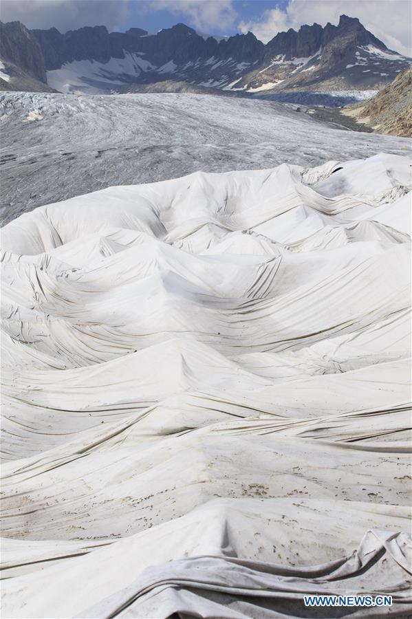 SWITZERLAND-FURKA PASS-RHONE GLACIER-MELTING