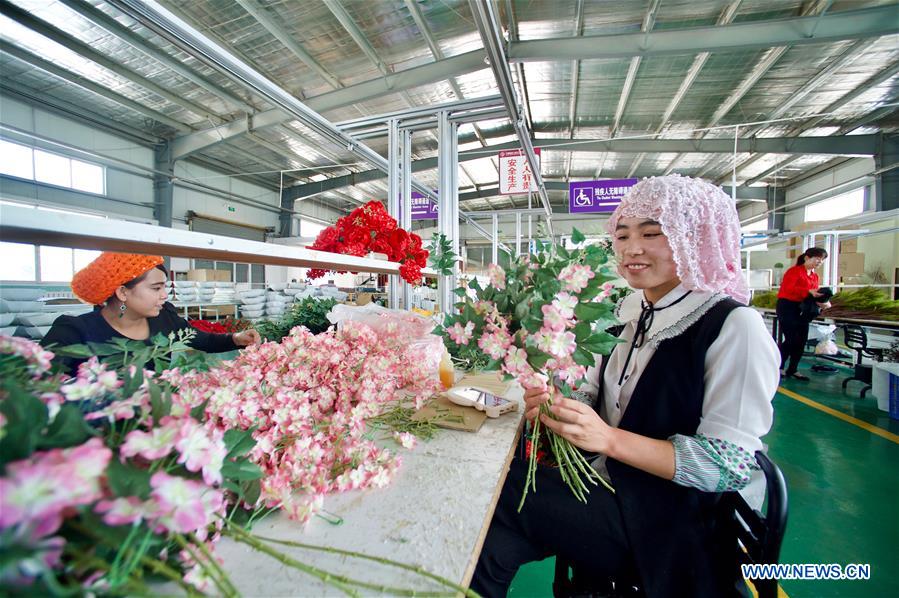 CHINA-NINGXIA-GUYUAN-ARTIFICIAL FLOWER (CN)