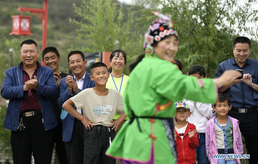 CHINA-NINGXIA-GUYUAN-LONGWANGBA-POVERTY RELIEF (CN)