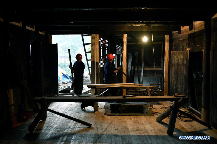 #CHINA-HUBEI-STILT HOUSE(CN)   