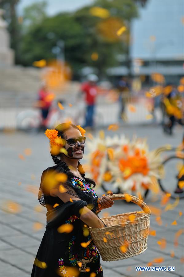 MEXICO-MEXICO CITY-DAY OF THE DEAD-PARADE