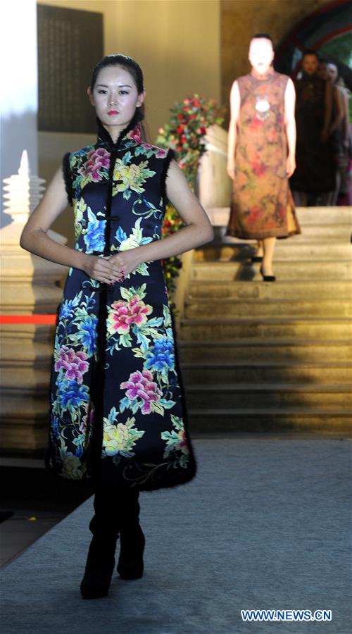 #CHINA-JIANGSU-CHEONGSAM SHOW(CN)