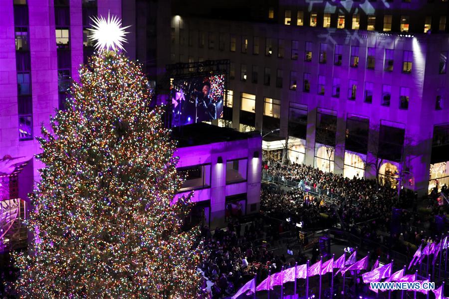 U.S.-NEW YORK-ROCKEFELLER CENTER-CHRISTMAS TREE