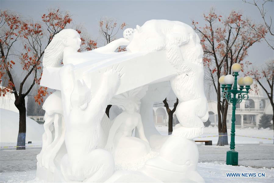 CHINA-HEILONGJIANG-HARBIN-SNOW SCULPTURE (CN)