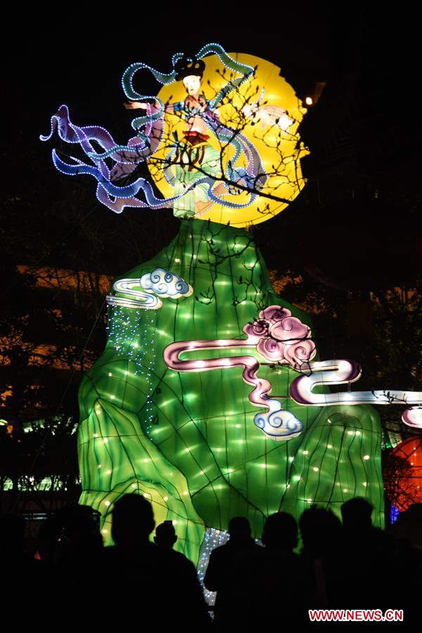 CHINA-JINAN-BAOTU SPRING-LANTERN FAIR (CN)