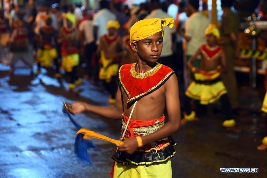 SRI LANKA-COLOMBO-NAVAM-DANCERS