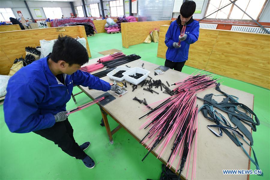 CHINA-DONGXIANG-POVERTY ALLEVIATION WORKSHOPS (CN)