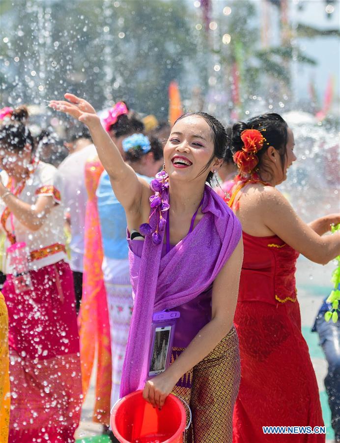 CHINA-YUNNAN-JINGGU-WATER SPLASHING FESTIVAL (CN)