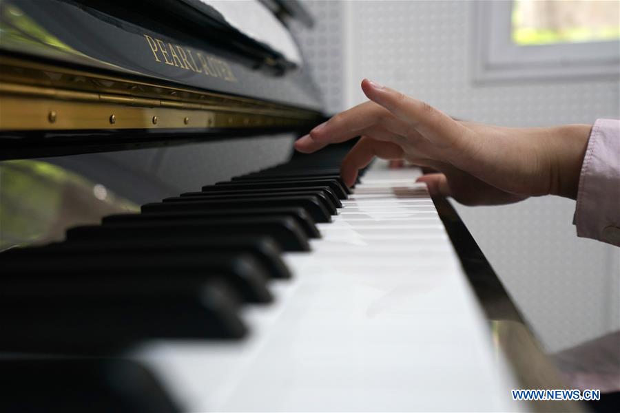 CHINA-NANJING-VISUALLY IMPAIRED GIRLS-DREAMS (CN)