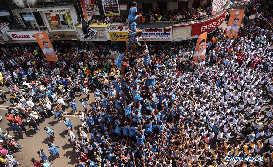 INDIA-MUMBAI-FESTIVAL-JANMASHTAMI