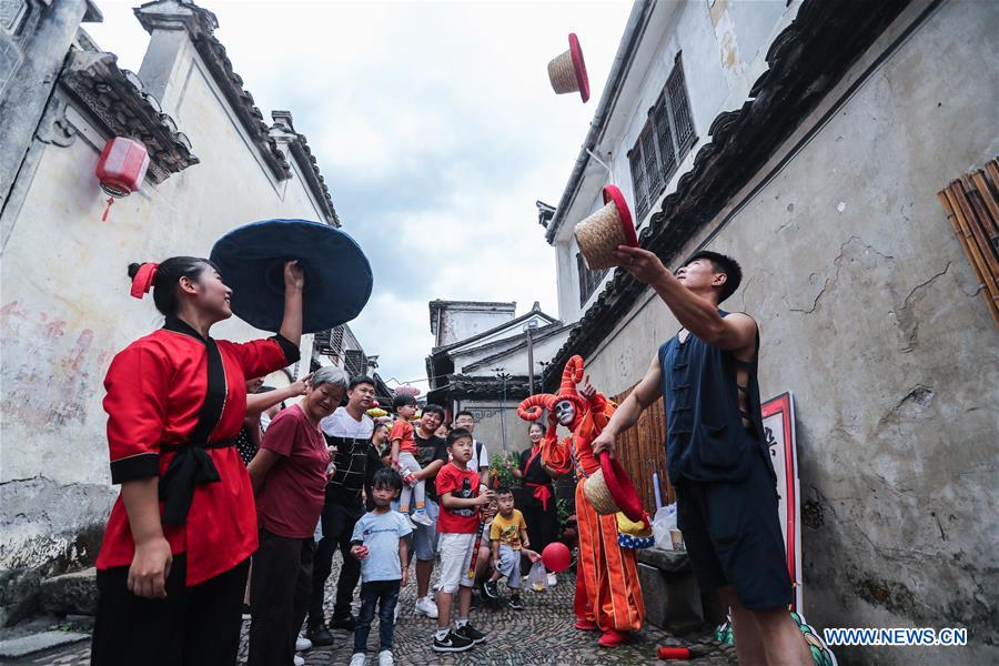 XINHUA PHOTOS OF THE DAY