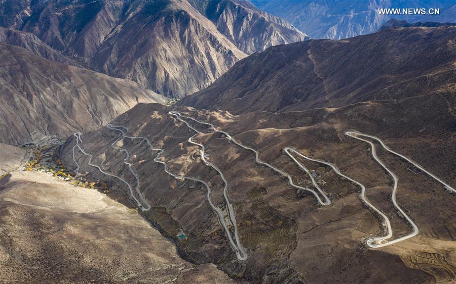 CHINA-SICHUAN-TIBET HIGHWAY (CN)