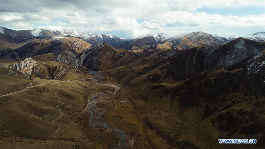 CHINA-QINGHAI-YUSHU-WINTER SCENERY (CN)