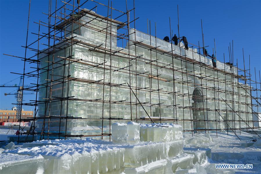 CHINA-INNER MONGOLIA-MANZHOULI-ICE SCULPTURE-PREPARATION (CN)