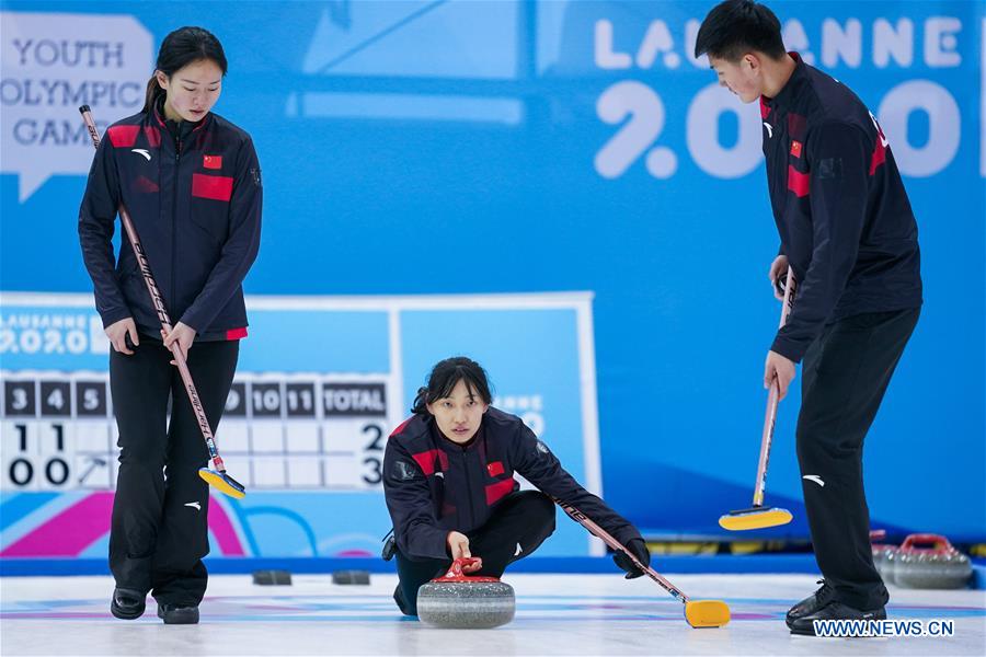 (SP)SWITZERLAND-CHAMPERY-WINTER YOG-MIXED CURLING-CHINA VS DENMARK