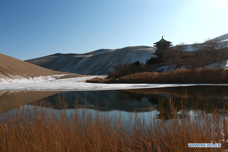 CHINA-GANSU-DUNHUANG-SNOW SCENERY (CN)