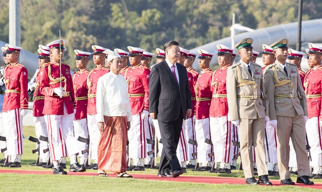 Xi attends welcome banquet hosted by Myanmar president