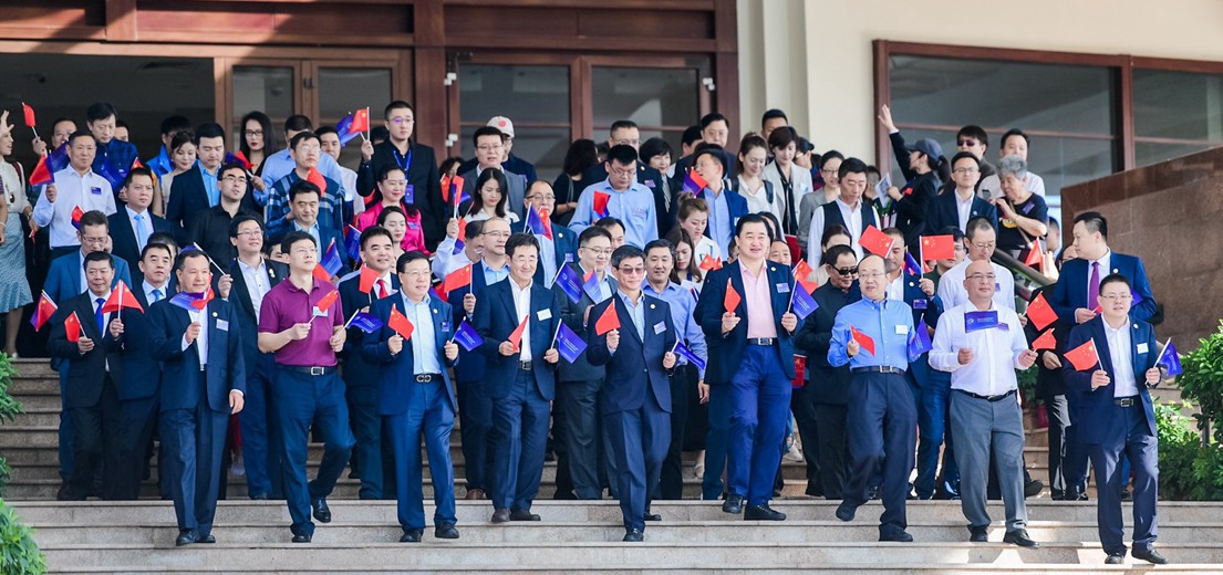 “2019中國企業(yè)家博鰲論壇”音樂紀(jì)錄片拍攝現(xiàn)場(chǎng)