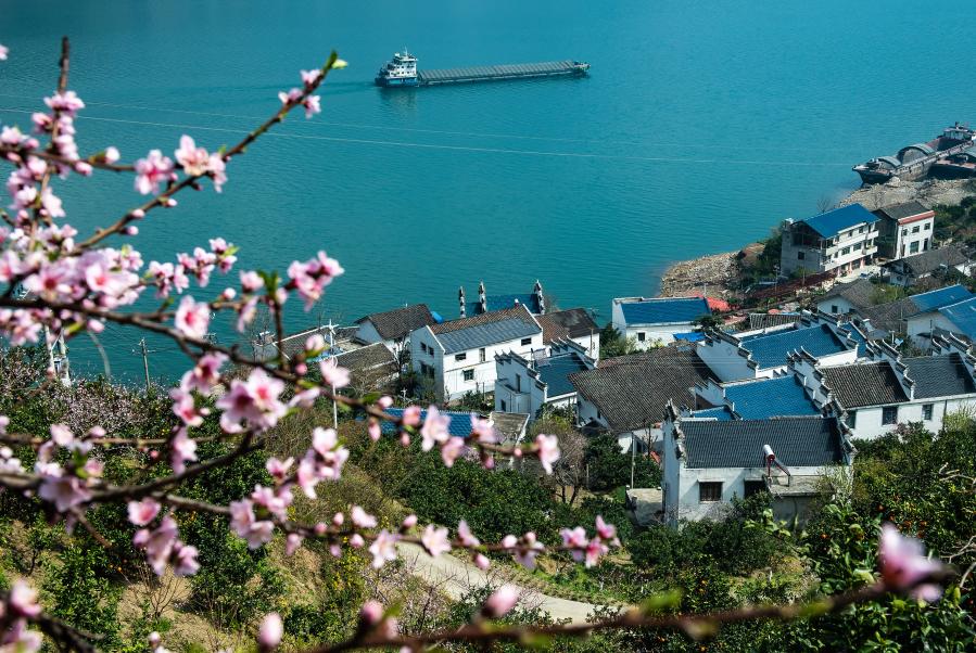 三峽春日