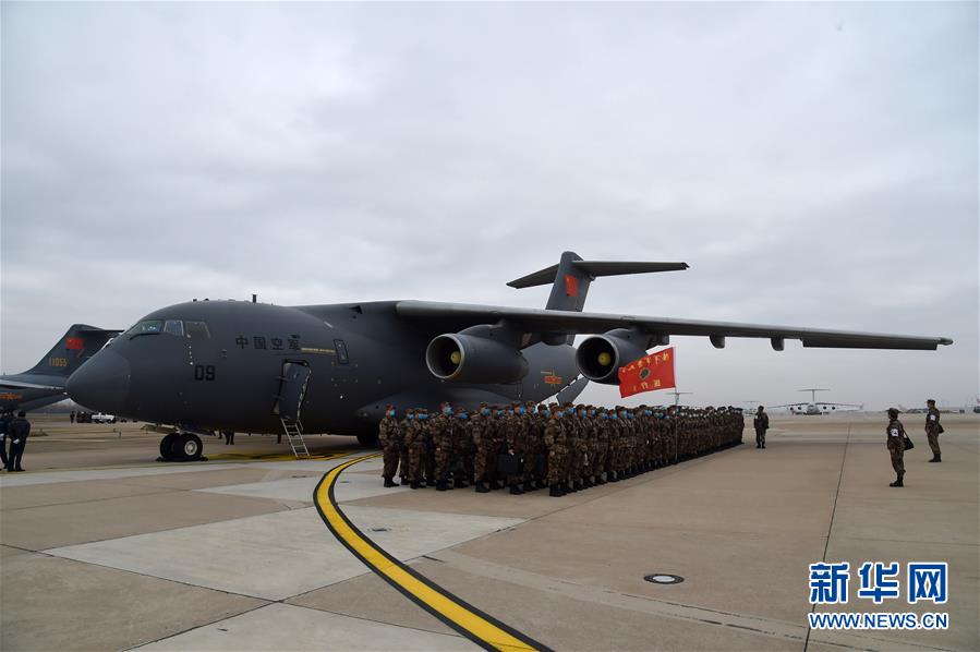 （聚焦疫情防控·圖文互動）（1）空軍出動3型11架運輸機(jī)多地同步向武漢空運醫(yī)療隊員