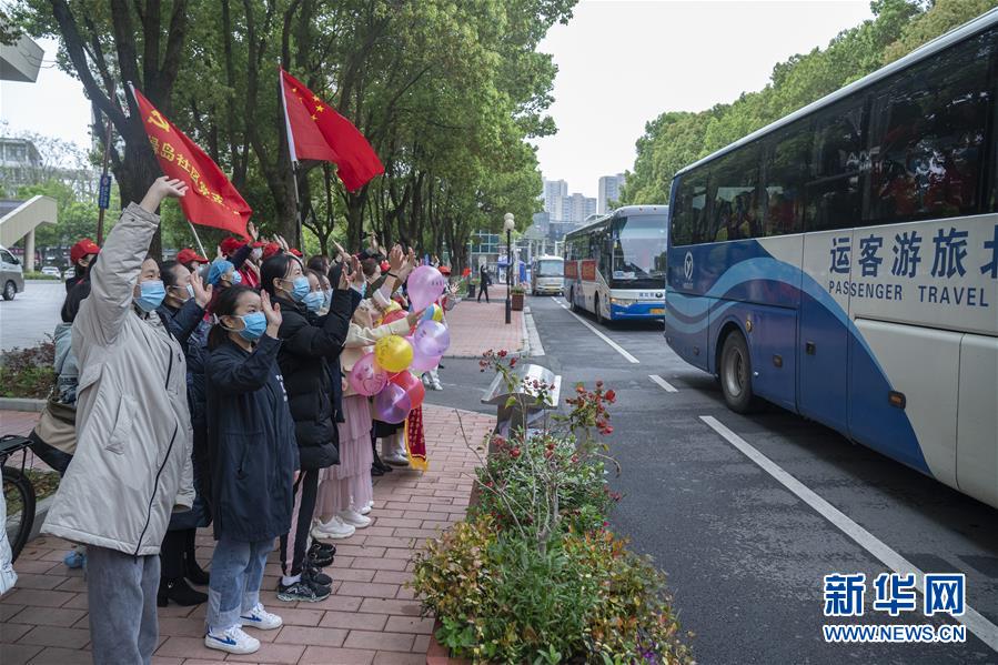 （新華全媒頭條·圖文互動(dòng)）（5）上下同心，守望相助——中國(guó)抗疫眾志成城的生動(dòng)實(shí)踐