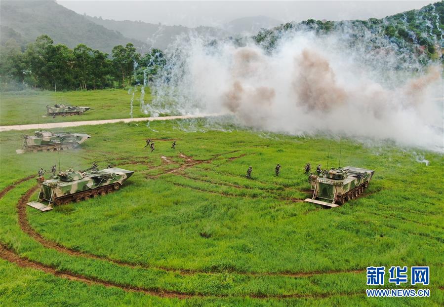 （圖文互動(dòng)）（4）戰(zhàn)旗獵獵鑄忠魂——陸軍第74集團(tuán)軍某旅“硬骨頭六連”鍛造全面過硬連隊(duì)紀(jì)實(shí)