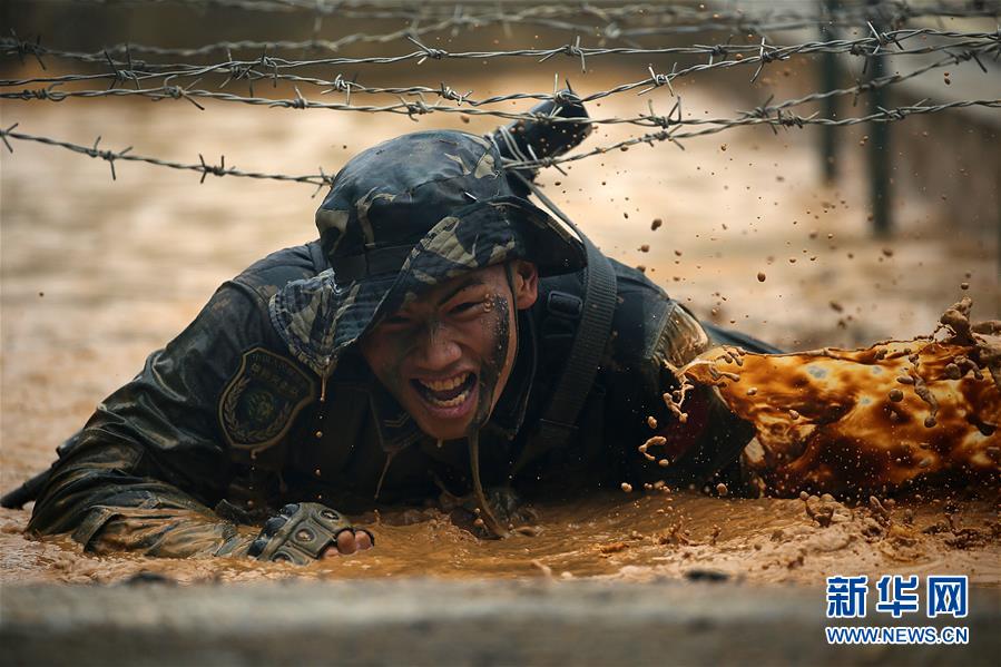 （在習(xí)近平強軍思想指引下·我們在戰(zhàn)位報告·圖文互動）（2）駐澳門部隊：濠江之畔，最可愛的人