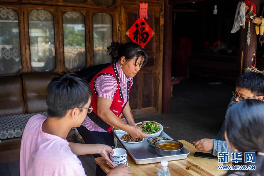 （新華全媒頭條·決戰(zhàn)決勝脫貧攻堅·督戰(zhàn)未摘帽貧困縣·圖文互動）（10）脫貧的歌聲——云南直過民族和人口較少民族共入新時代