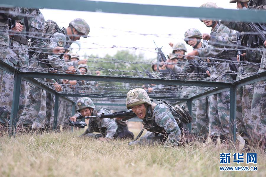 （在習(xí)近平強(qiáng)軍思想指引下·我們在戰(zhàn)位報(bào)告·圖文互動(dòng)）（3）千里移防，鐵心跟黨走——南部戰(zhàn)區(qū)陸軍第75集團(tuán)軍某紅軍旅政治建軍、練兵備戰(zhàn)記事