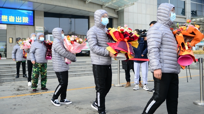 河北石家莊：首批30名患者符合出院標準 昨日出院