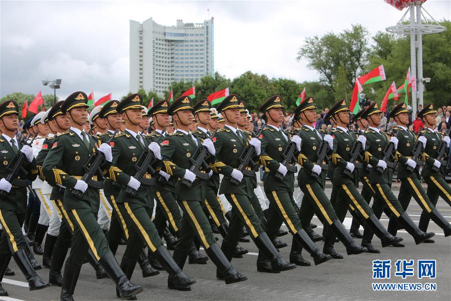 （國際）（2）白俄羅斯舉行獨立日閱兵式　解放軍儀仗隊首次應(yīng)邀參加