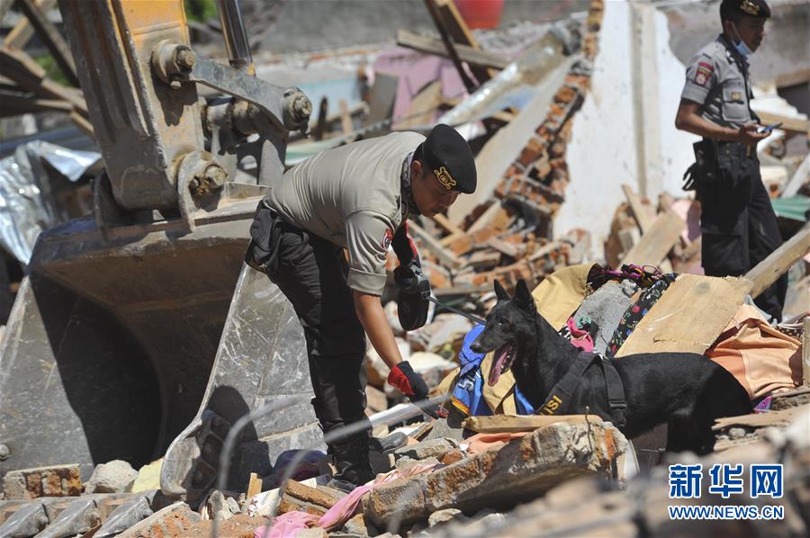 （國(guó)際）（2）印尼龍目島地震死亡人數(shù)升至131人